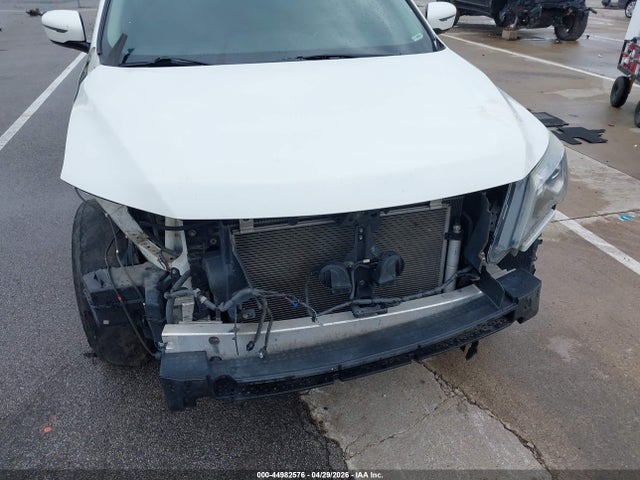 Nissan Pathfinder S