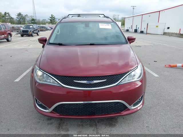 Chrysler Pacifica Touring-l