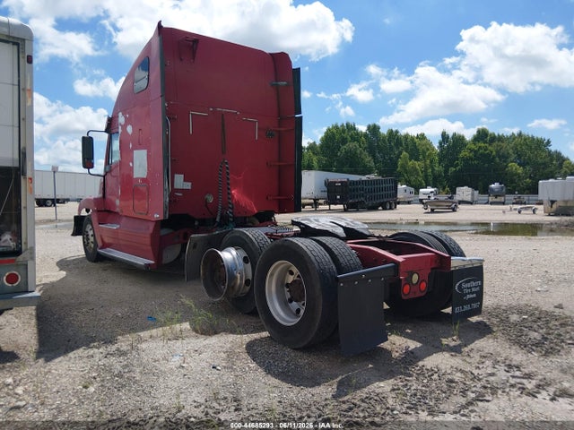 Freightliner Conventional St120