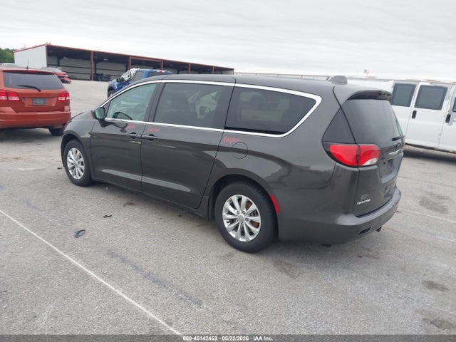 Chrysler Pacifica Touring