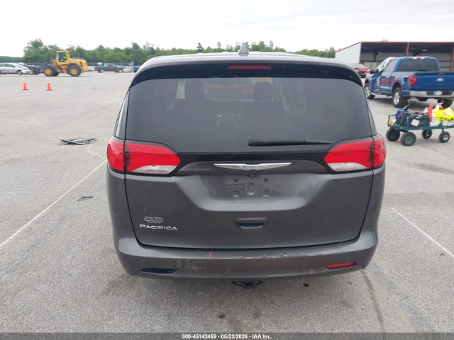 Chrysler Pacifica Touring