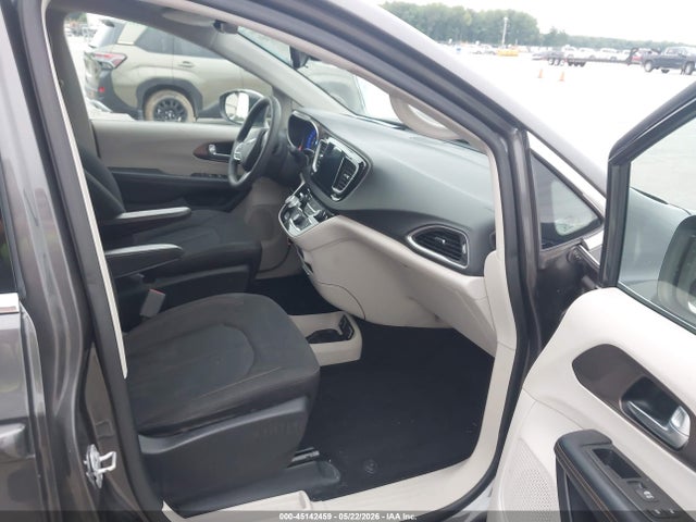 Chrysler Pacifica Touring