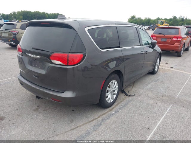Chrysler Pacifica Touring
