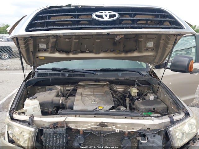 Toyota Tundra Sr5 5.7l V8