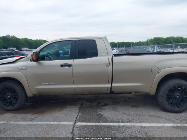Toyota Tundra Sr5 5.7l V8