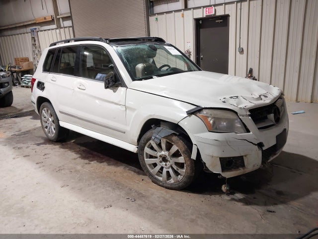 Salvage Mercedes-Benz GLK Image