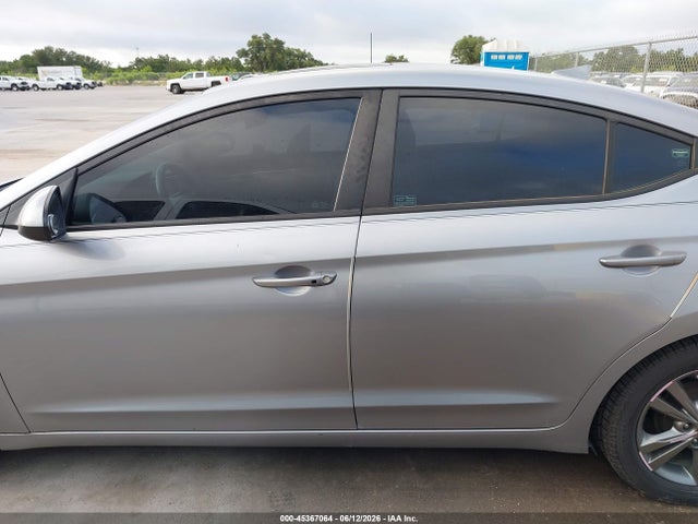 Hyundai ELANTRA Value Edition