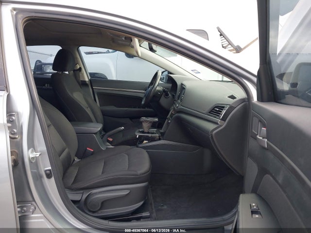 Hyundai ELANTRA Value Edition