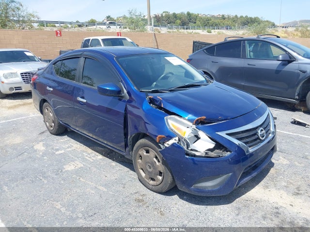Salvage Nissan Versa Image