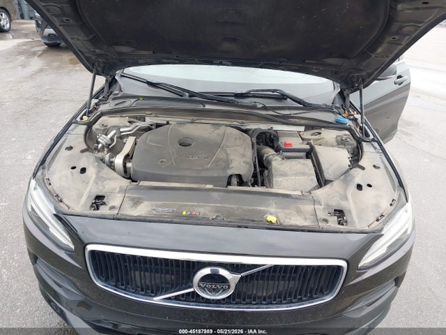 Volvo S90 T5 Momentum