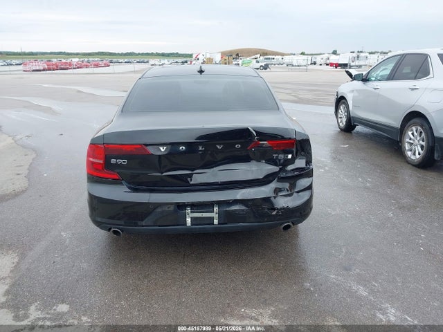 Volvo S90 T5 Momentum