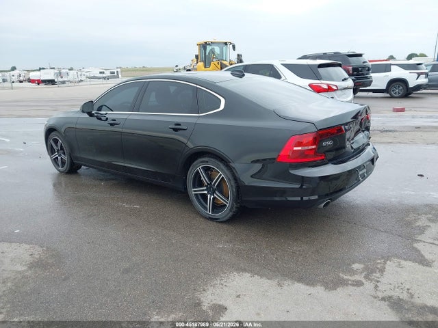 Volvo S90 T5 Momentum