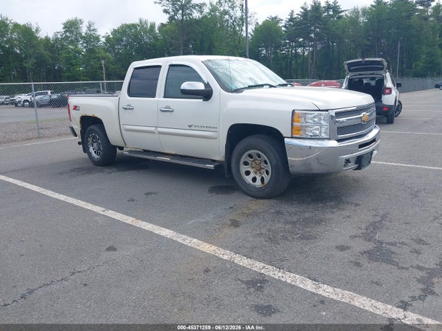 Salvage Chevrolet Silverado 1500 Image