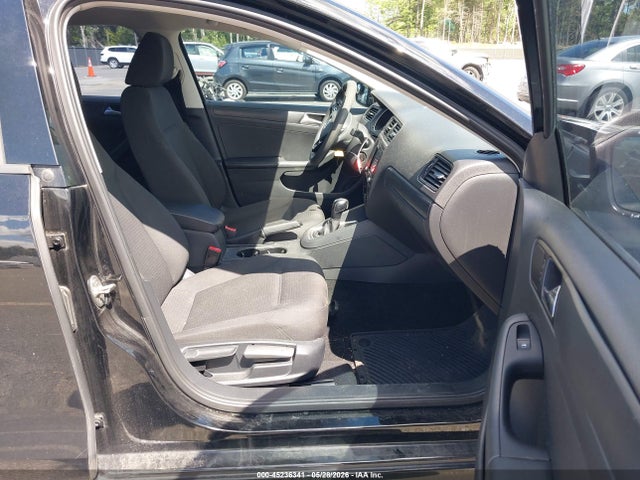 Volkswagen Jetta 1.4t S