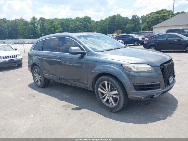 Salvage Audi Q7 Image