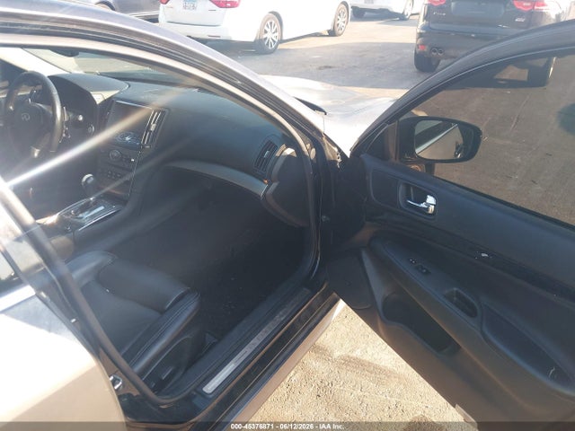 INFINITI G37x