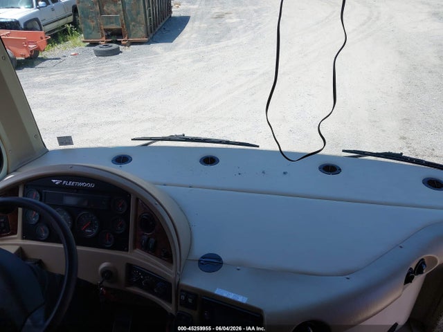 Freightliner Chassis X Line Motor Home