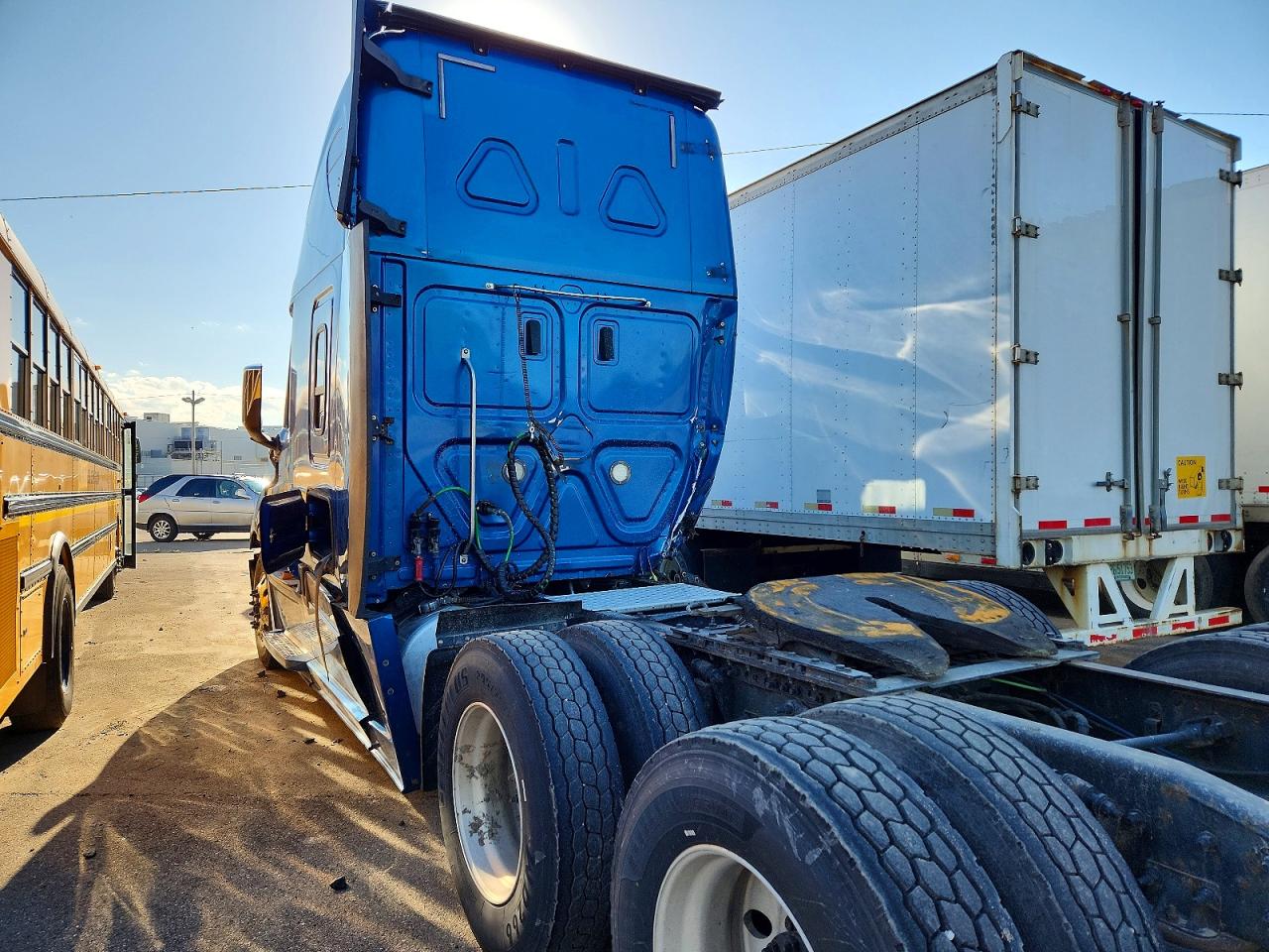 Freightliner Cascadia 126