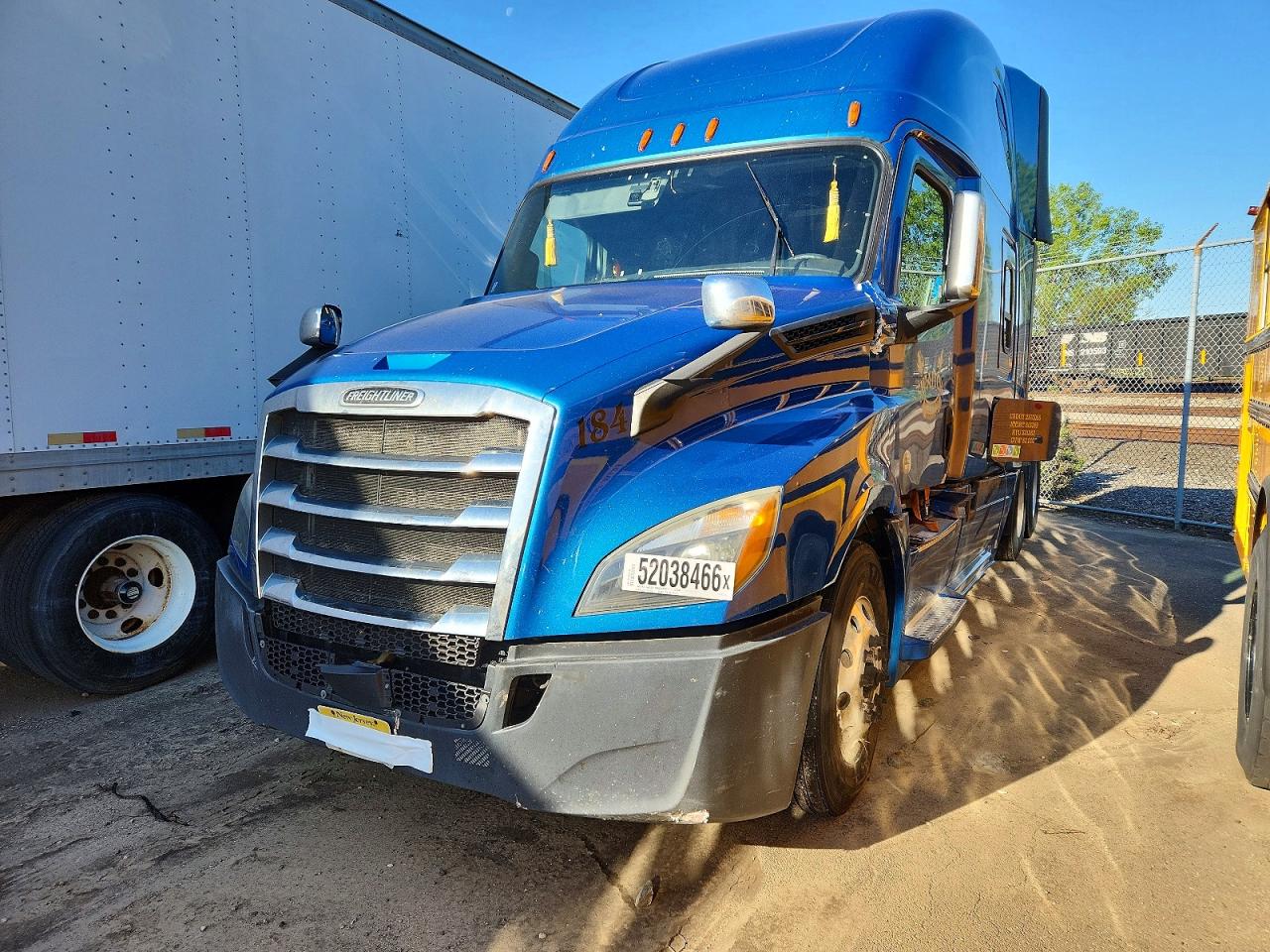 Freightliner Cascadia 126