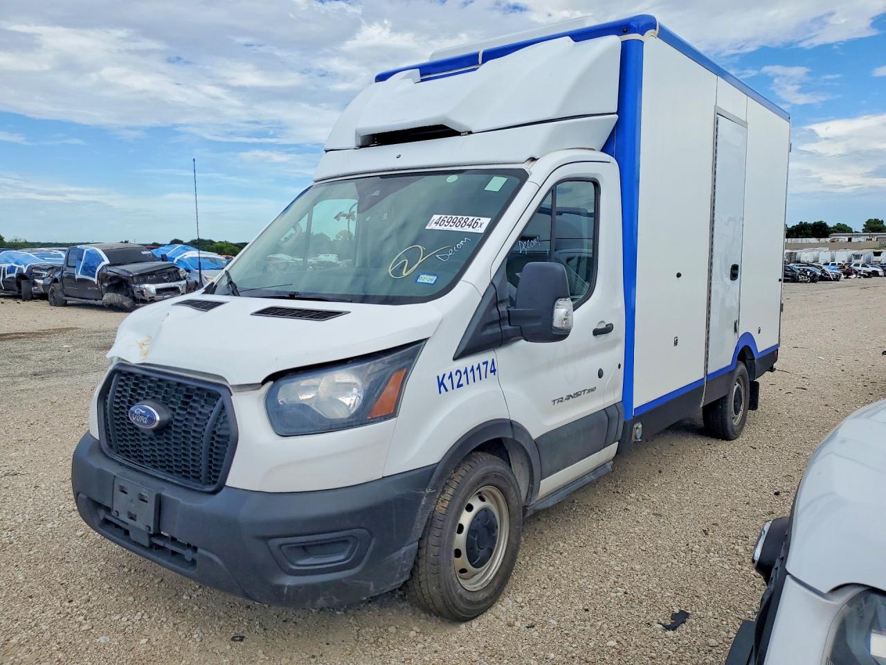 Salvage Ford Transit Image