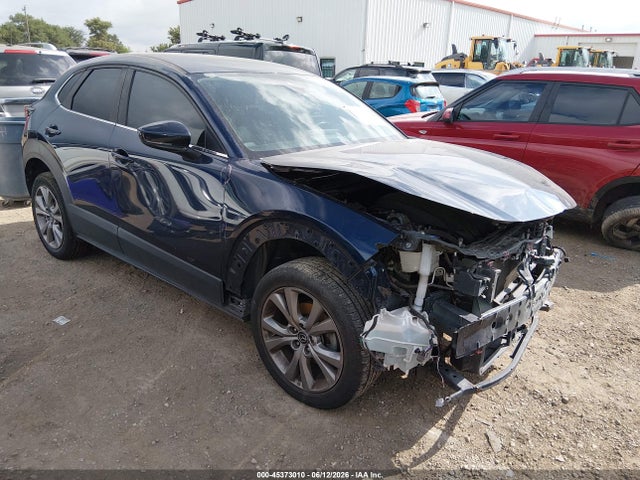 Salvage Mazda Cx Image