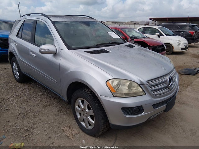 Salvage Mercedes-Benz M-Class Image