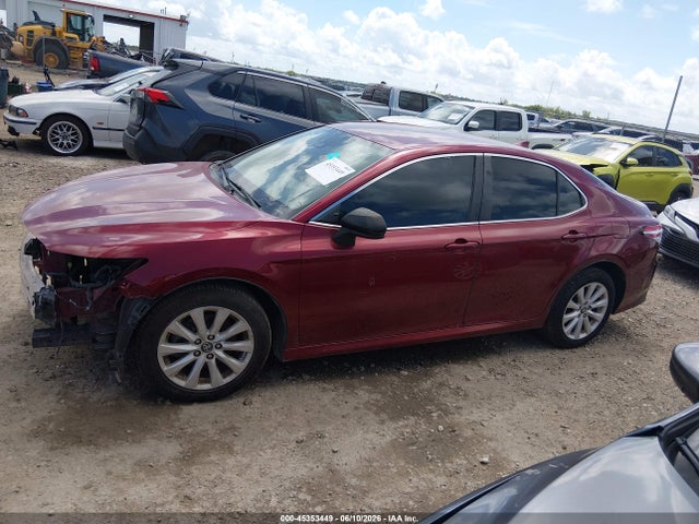Toyota Camry Le