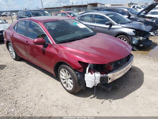 Salvage Toyota Camry Image