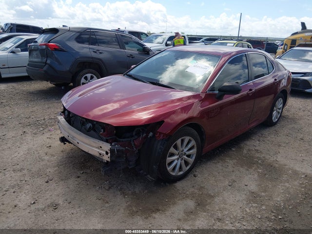 Toyota Camry Le