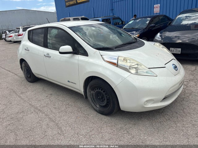 Salvage Nissan LEAF Image