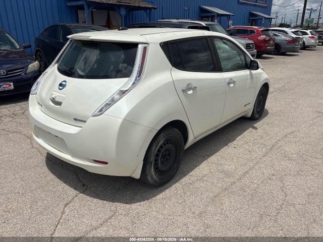 Nissan LEAF S