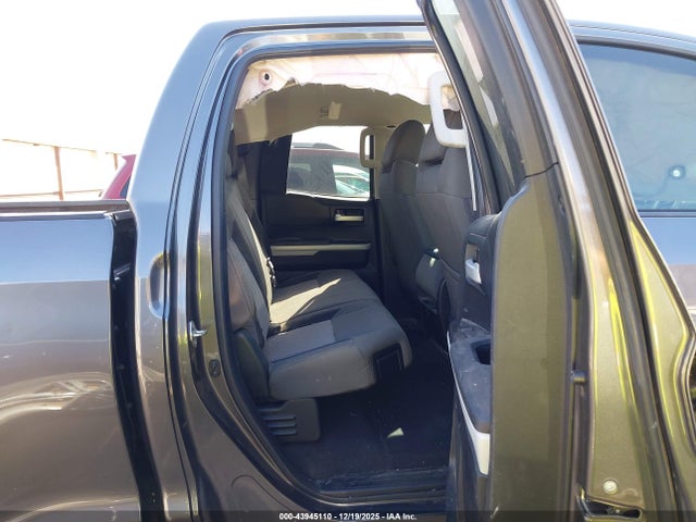 Toyota Tundra Sr5 5.7l V8