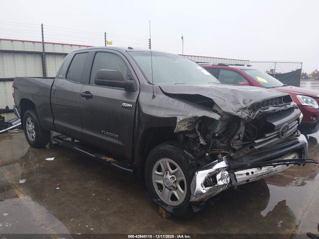 Salvage Toyota Tundra Image
