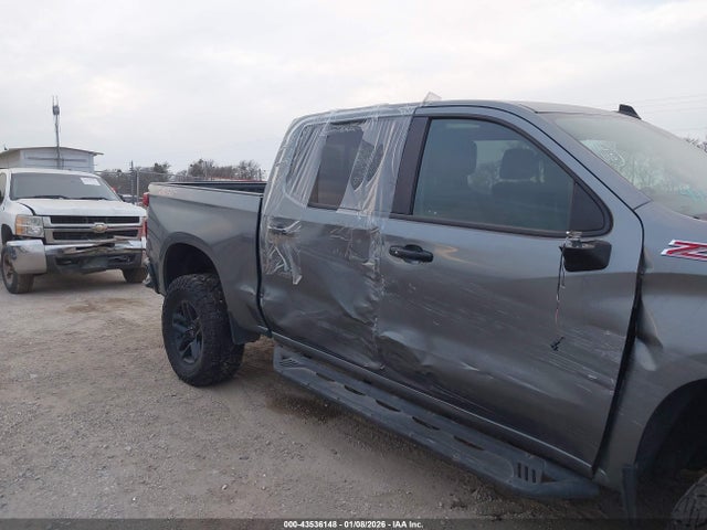 Chevrolet Silverado 1500 4wd  Short Bed Lt Trail Boss
