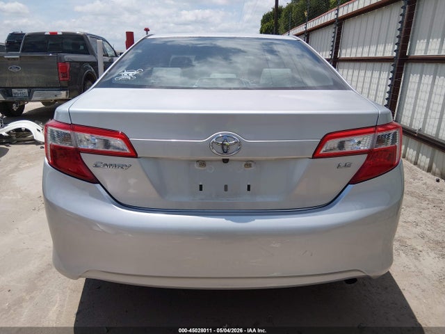 Toyota Camry Le