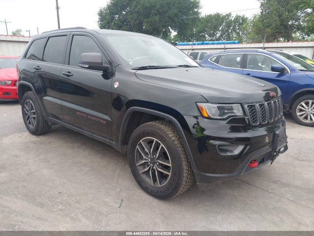 Salvage Jeep Grand Cherokee Image