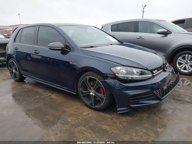 Salvage Volkswagen Golf Image