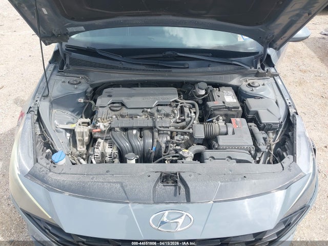 Hyundai ELANTRA Sel