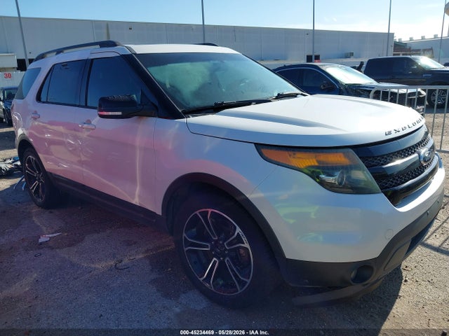 Salvage Ford Explorer Image