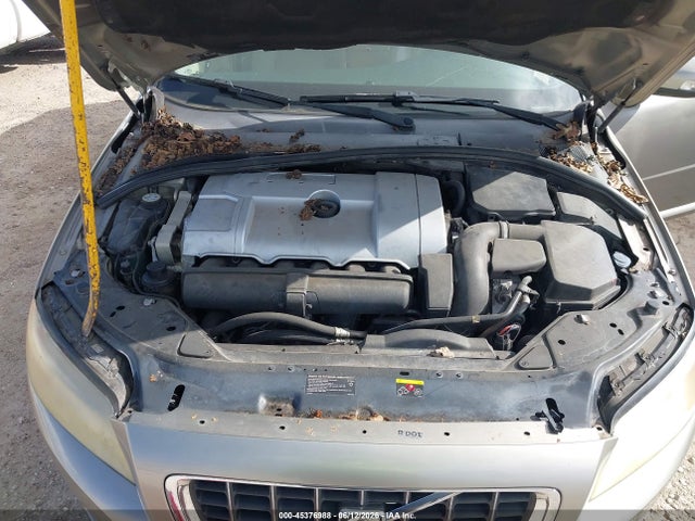 Volvo V70 3.2