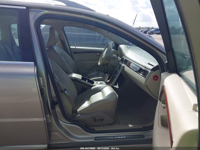 Volvo V70 3.2