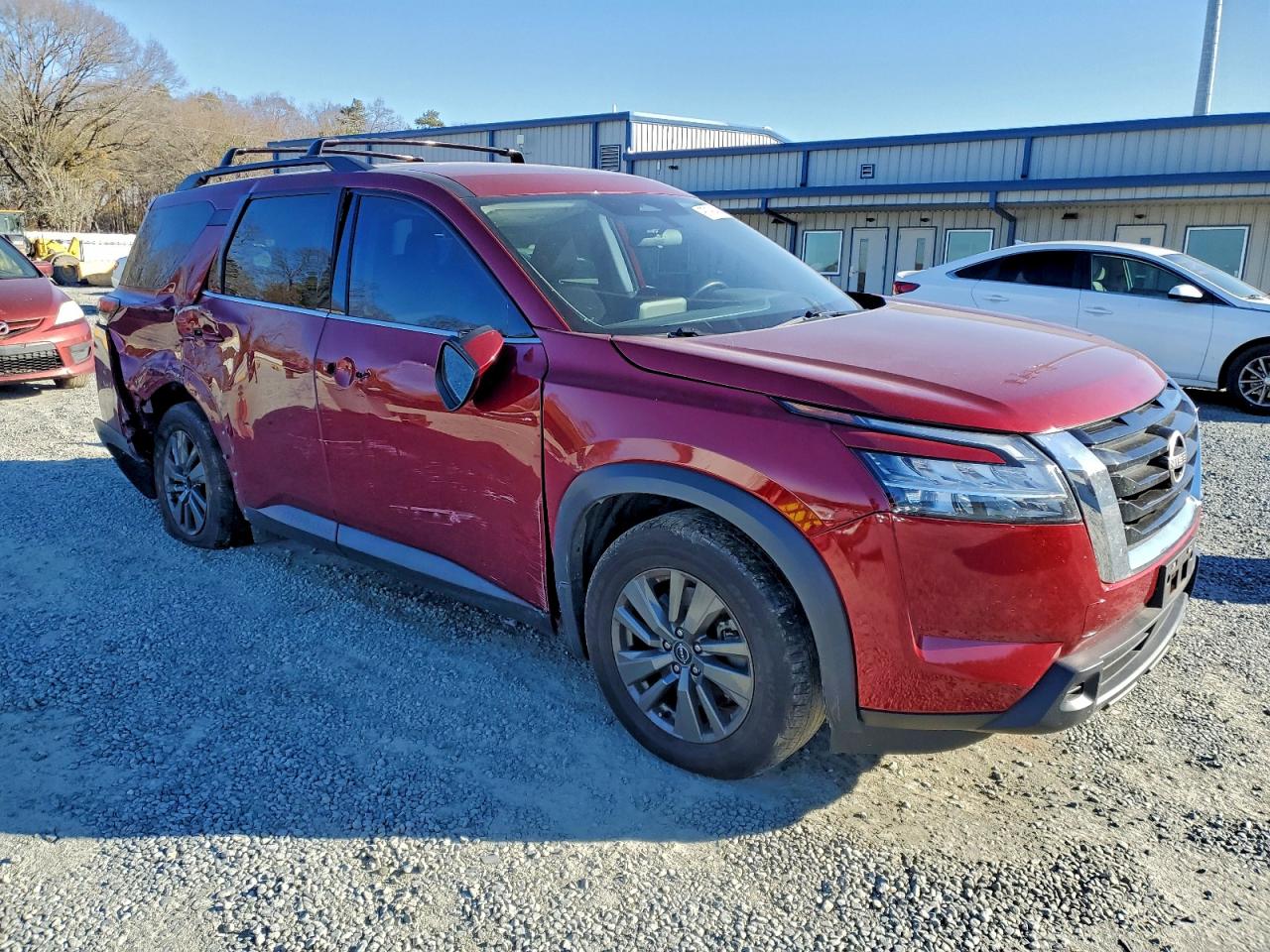 Nissan Pathfinder Sv