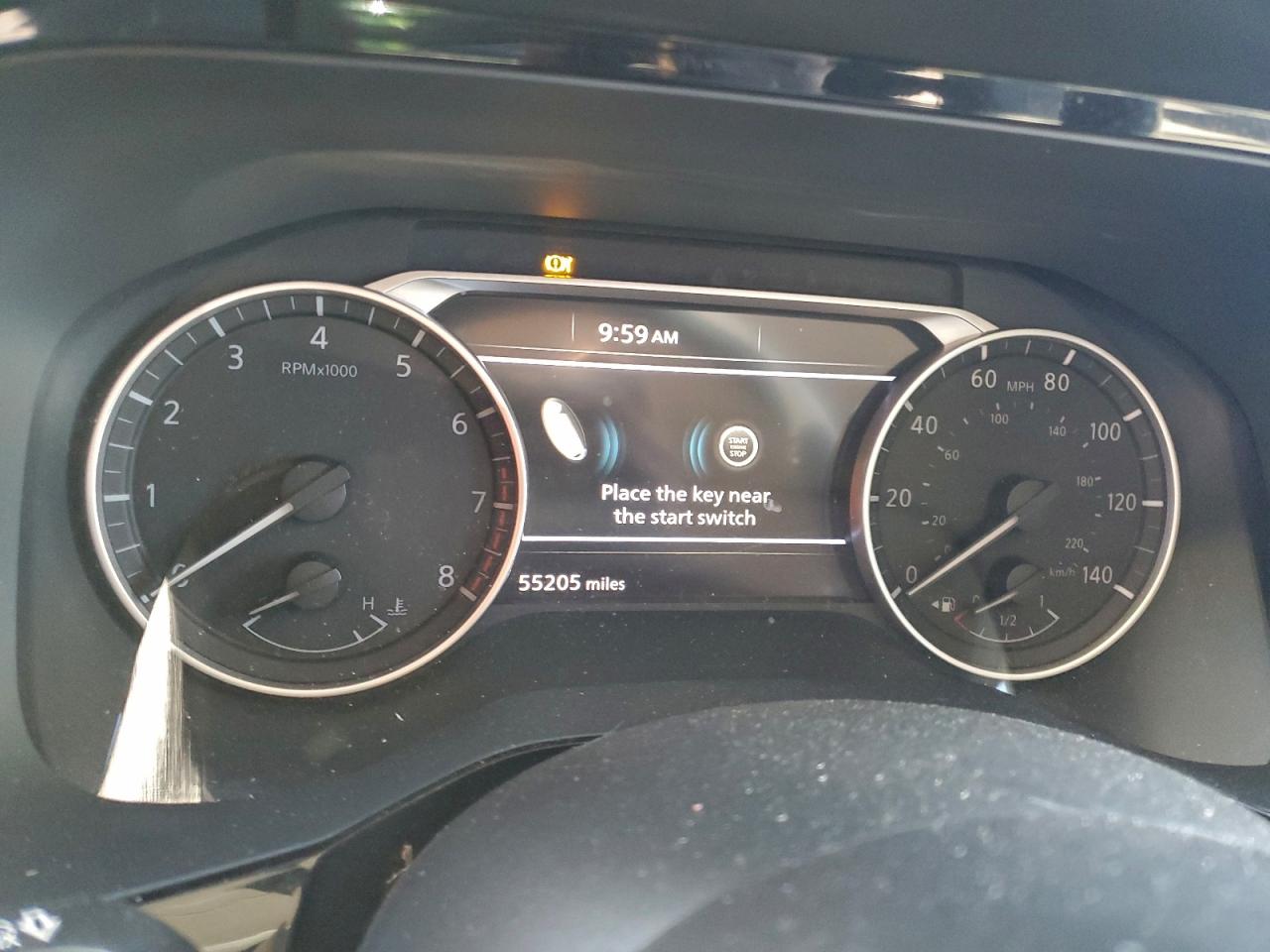 Nissan Pathfinder Sv