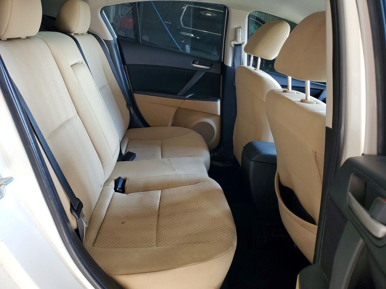Mazda 3 I