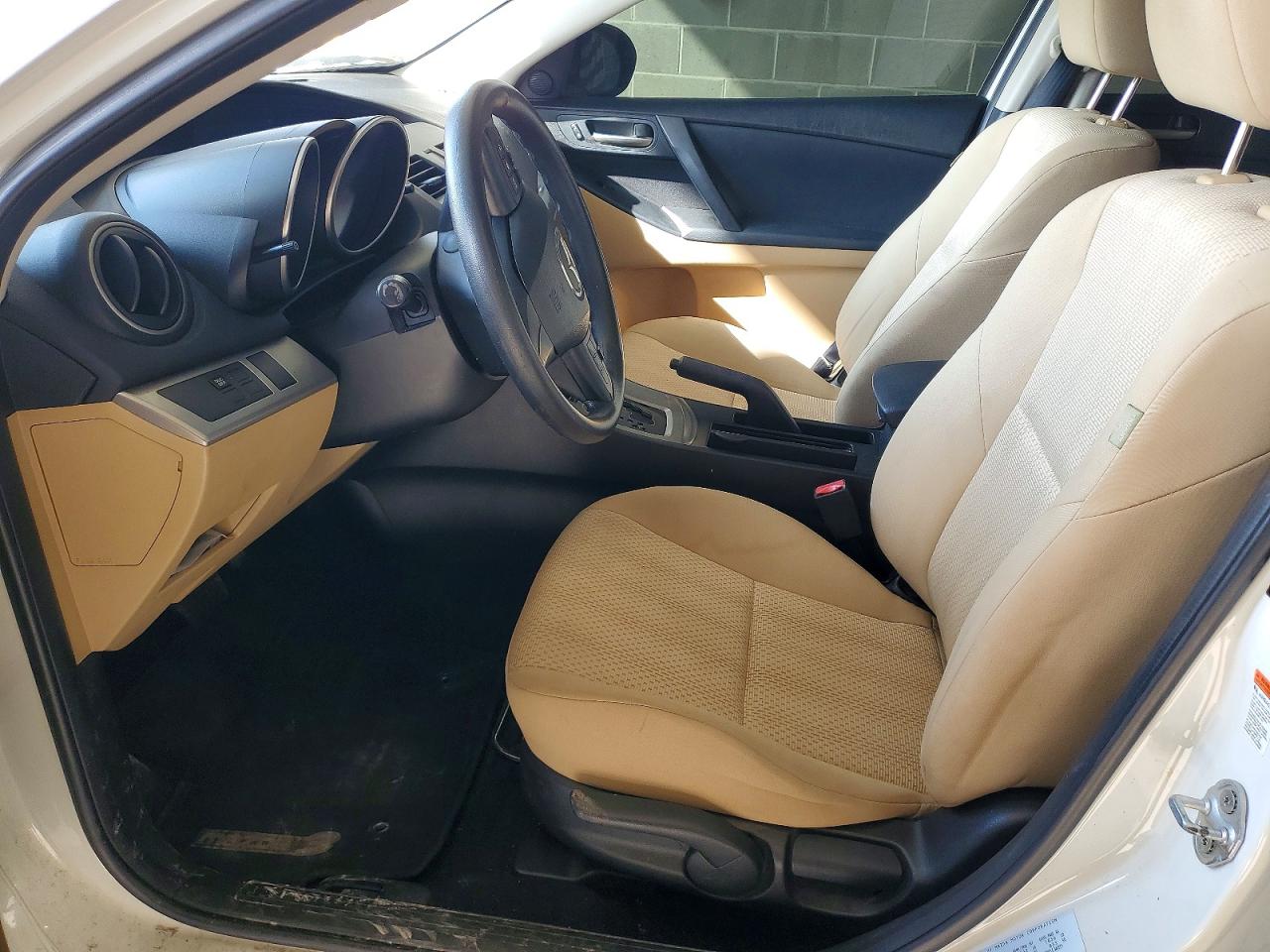 Mazda 3 I