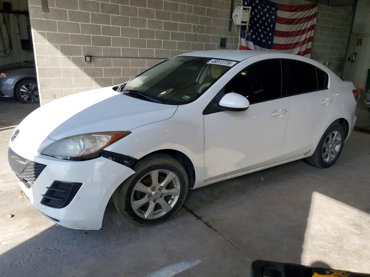 Salvage Mazda 3 Image