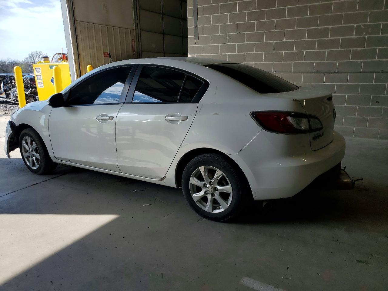 Mazda 3 I