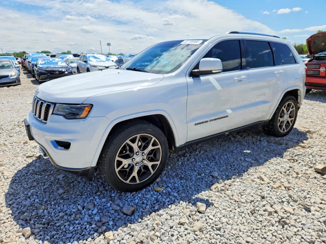 Salvage Jeep Cherokee Image