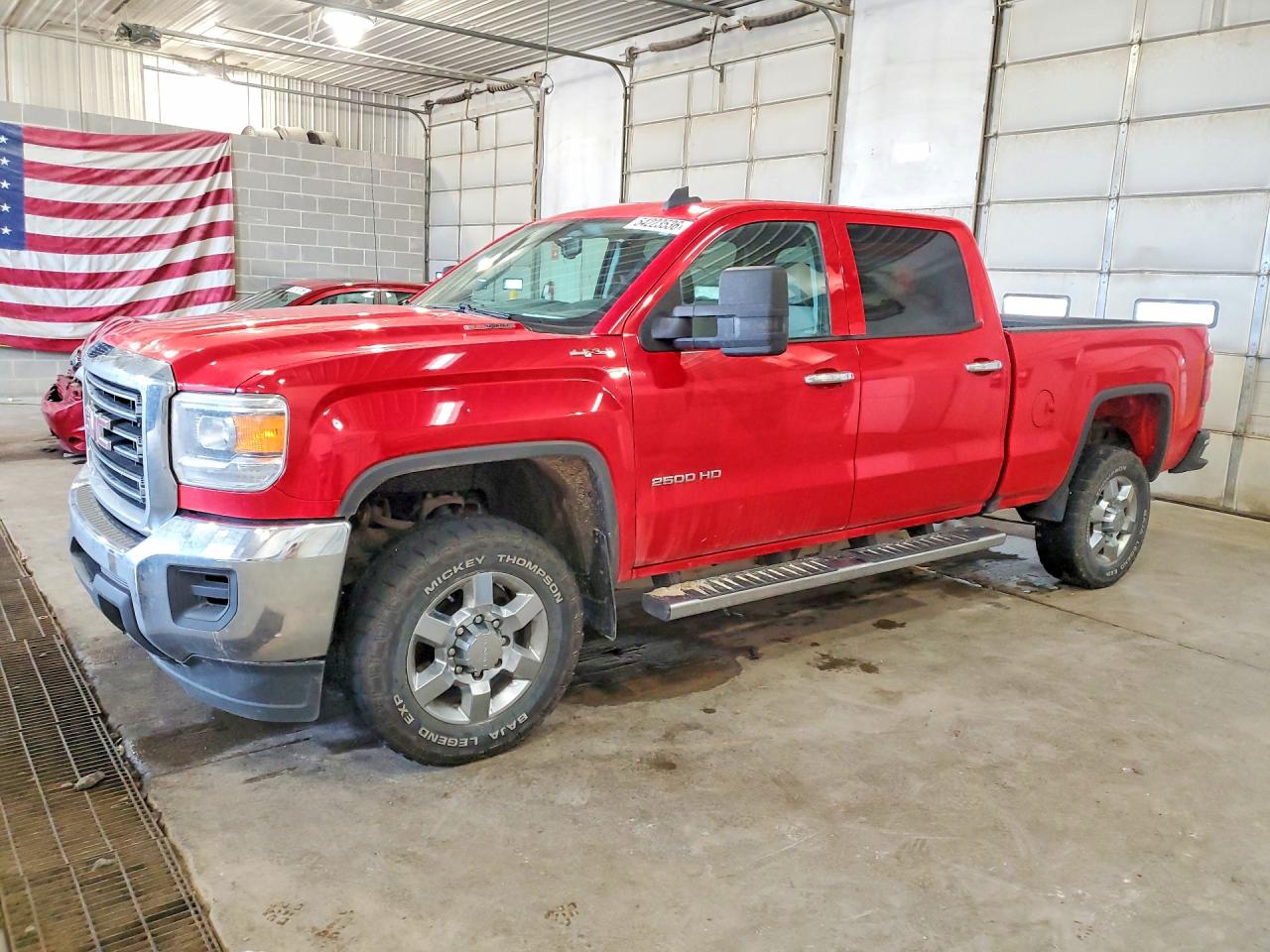 Salvage GMC Sierra Image