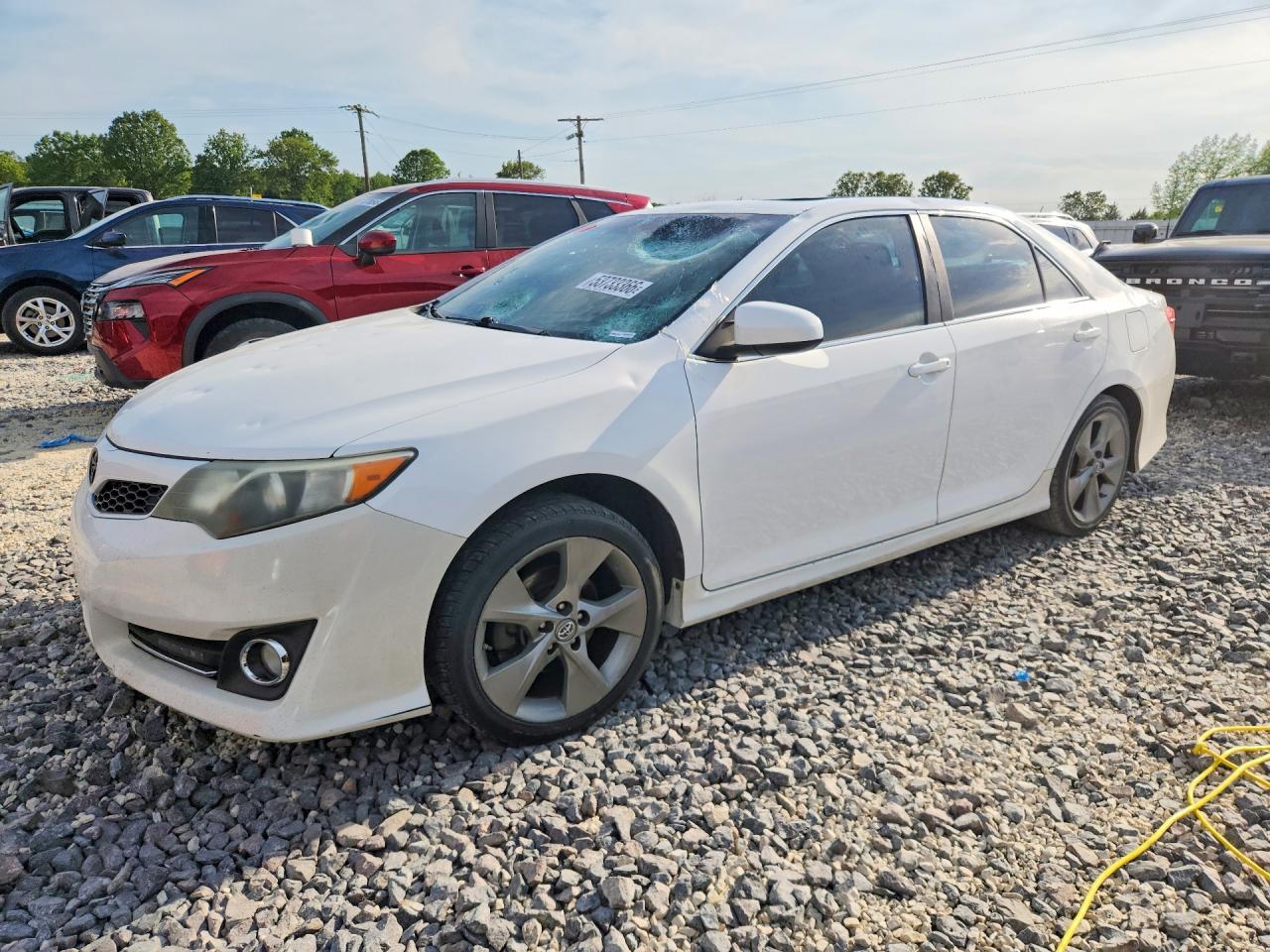 Salvage Toyota Camry Image